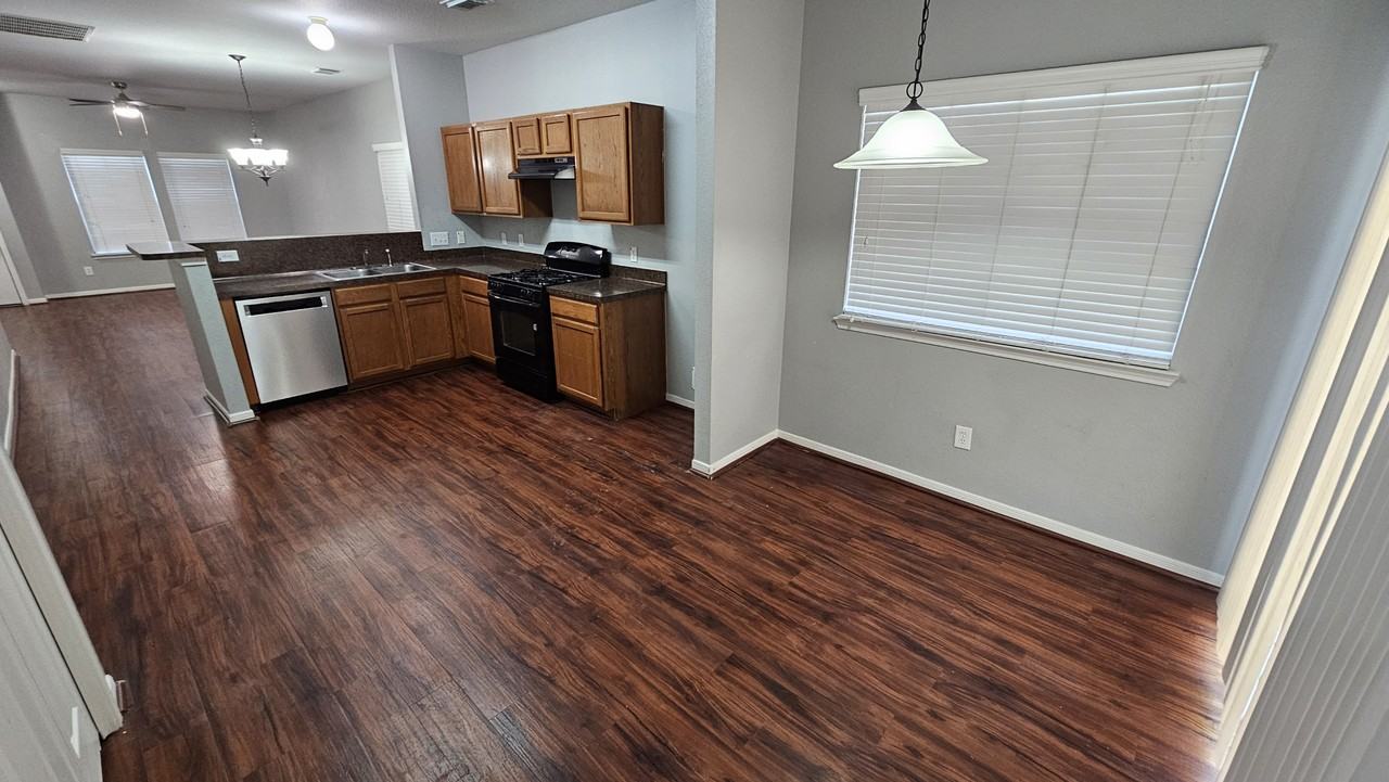 4014 Mossy Place Ln - Photo 6 of 22