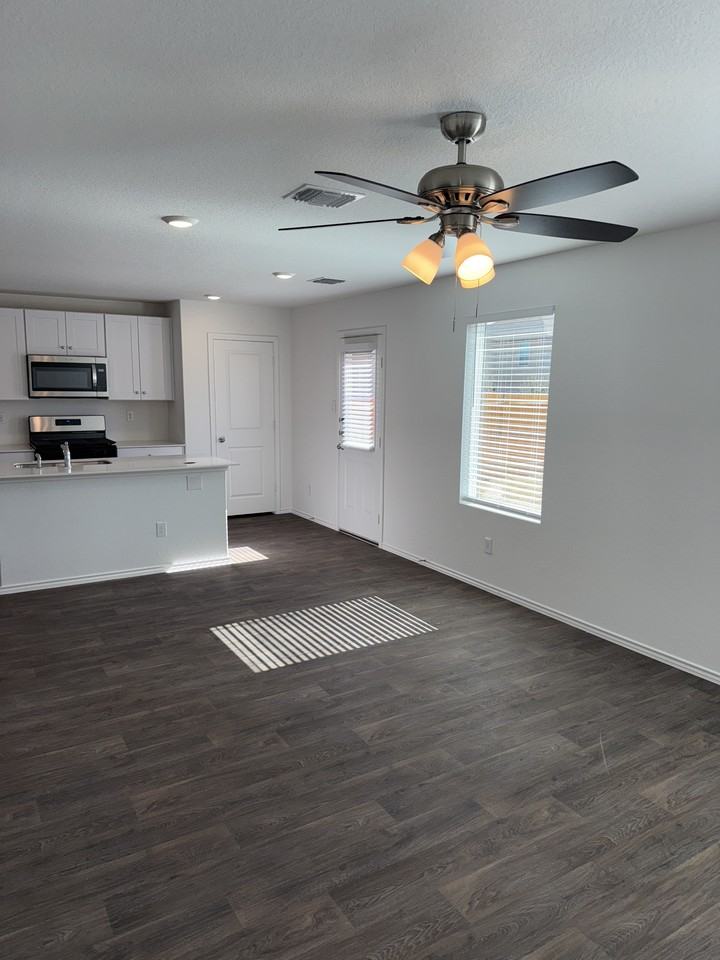 4222 Paprika Grv - Photo 7 of 20