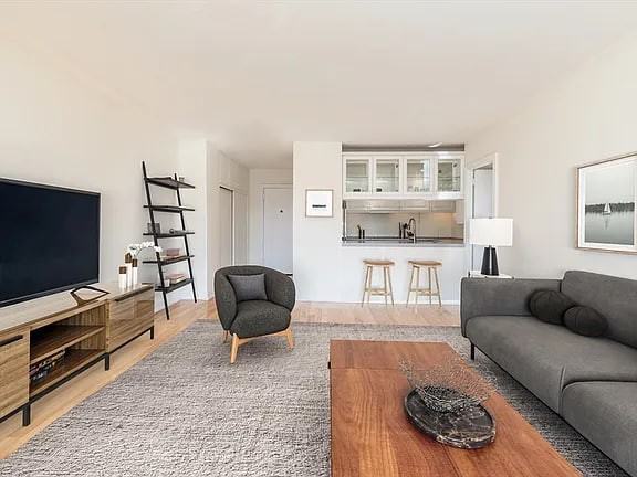 145 Pinckney St - Photo 2 of 6