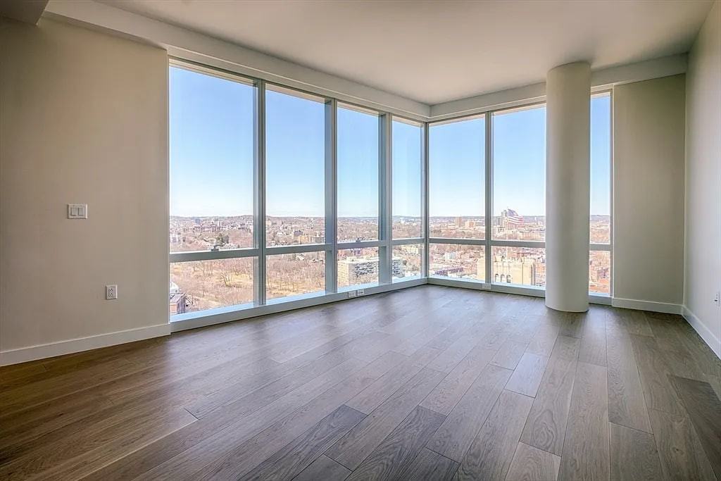 188 Brookline Ave - Photo 5 of 9