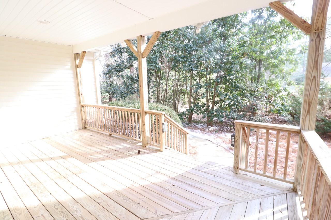 214 Sylvia Ln - Photo 3 of 42