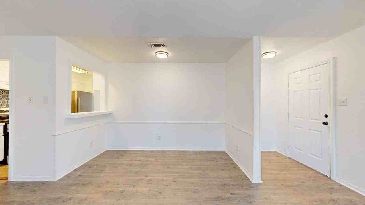 4000 Tiffany Trl - Photo 4 of 26