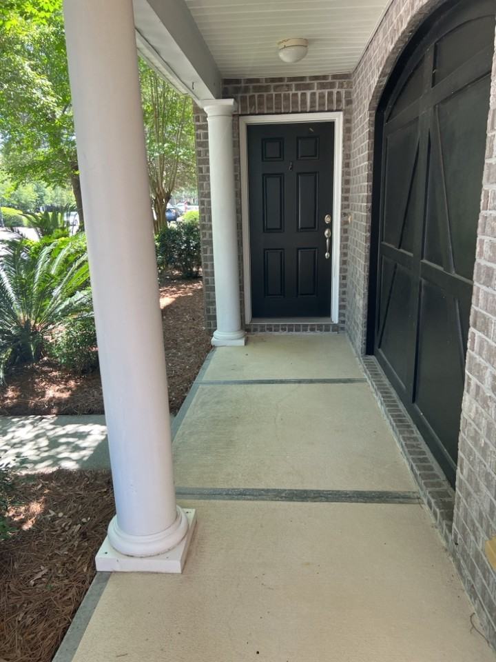 2177 Blakers Blvd - Photo 3 of 31