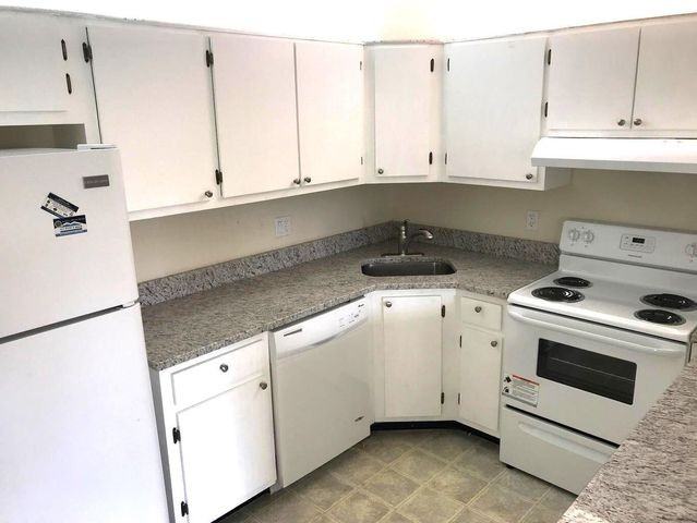 4759 Sable Pine Circle - Photo 4 of 8