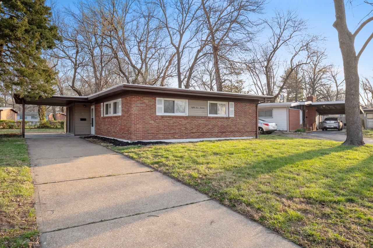 8413 Graybirch Dr - Photo 4 of 6