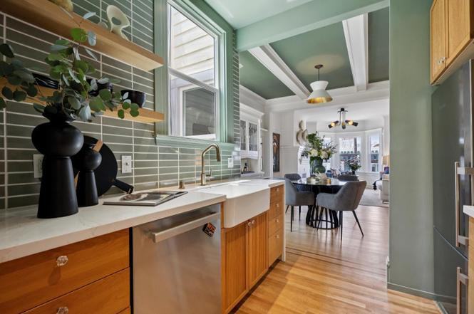 1754 Larkin St - Photo 6 of 15