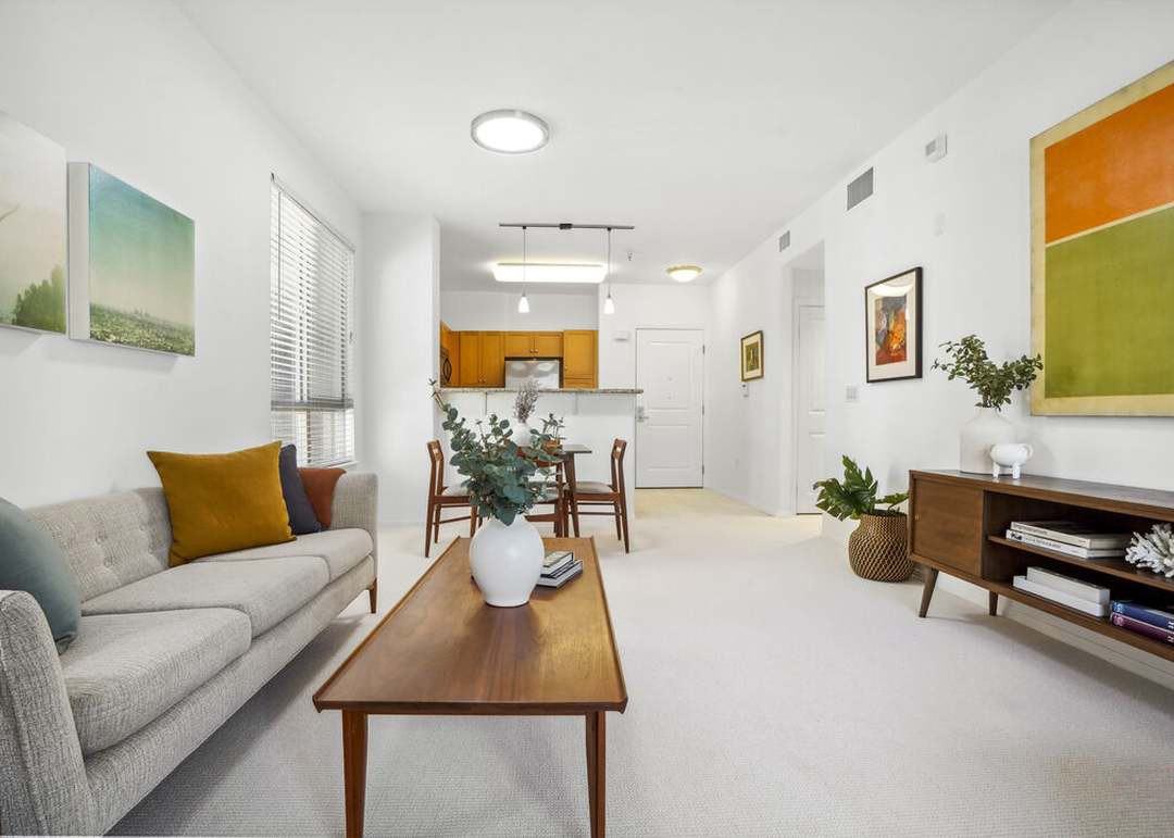 100 S Alameda St - Photo 2 of 19