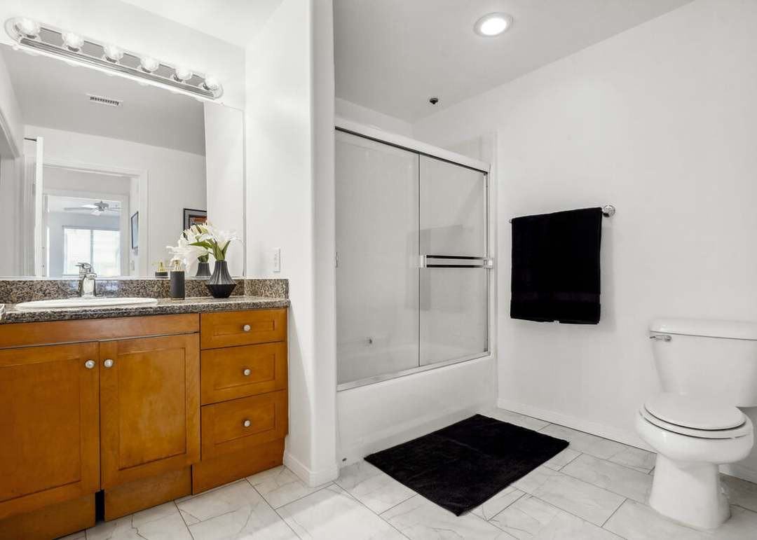 100 S Alameda St - Photo 5 of 19