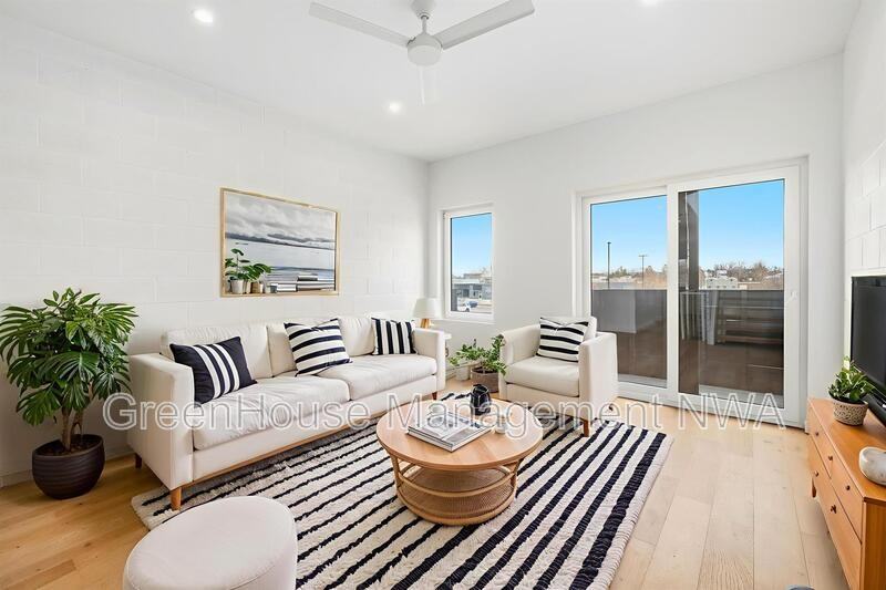 840 Se 8th St - Photo 6 of 14