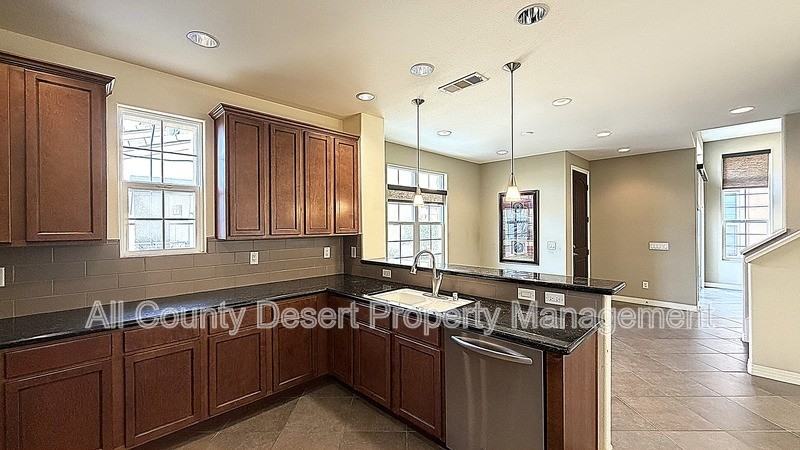 52275 Desert Spoon Ct - Photo 2 of 17