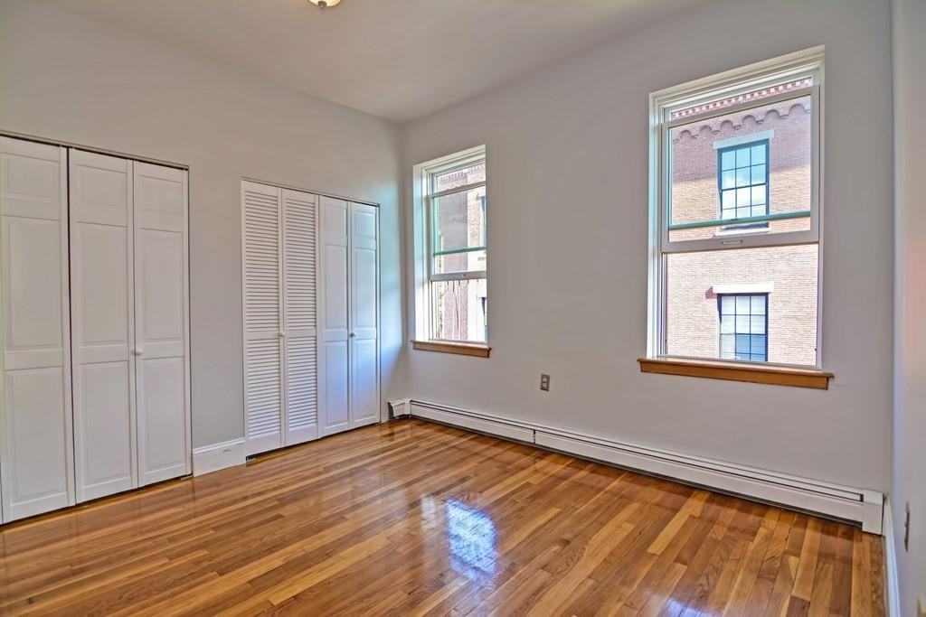 27 Anderson St - Photo 4 of 21