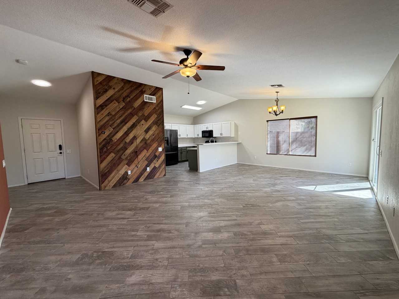 8747 N Golden Moon Way - Photo 5 of 23