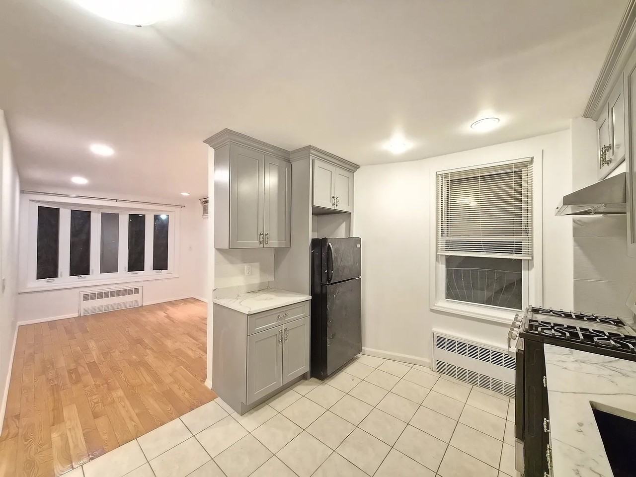 1408 77th St - Photo 2 of 10