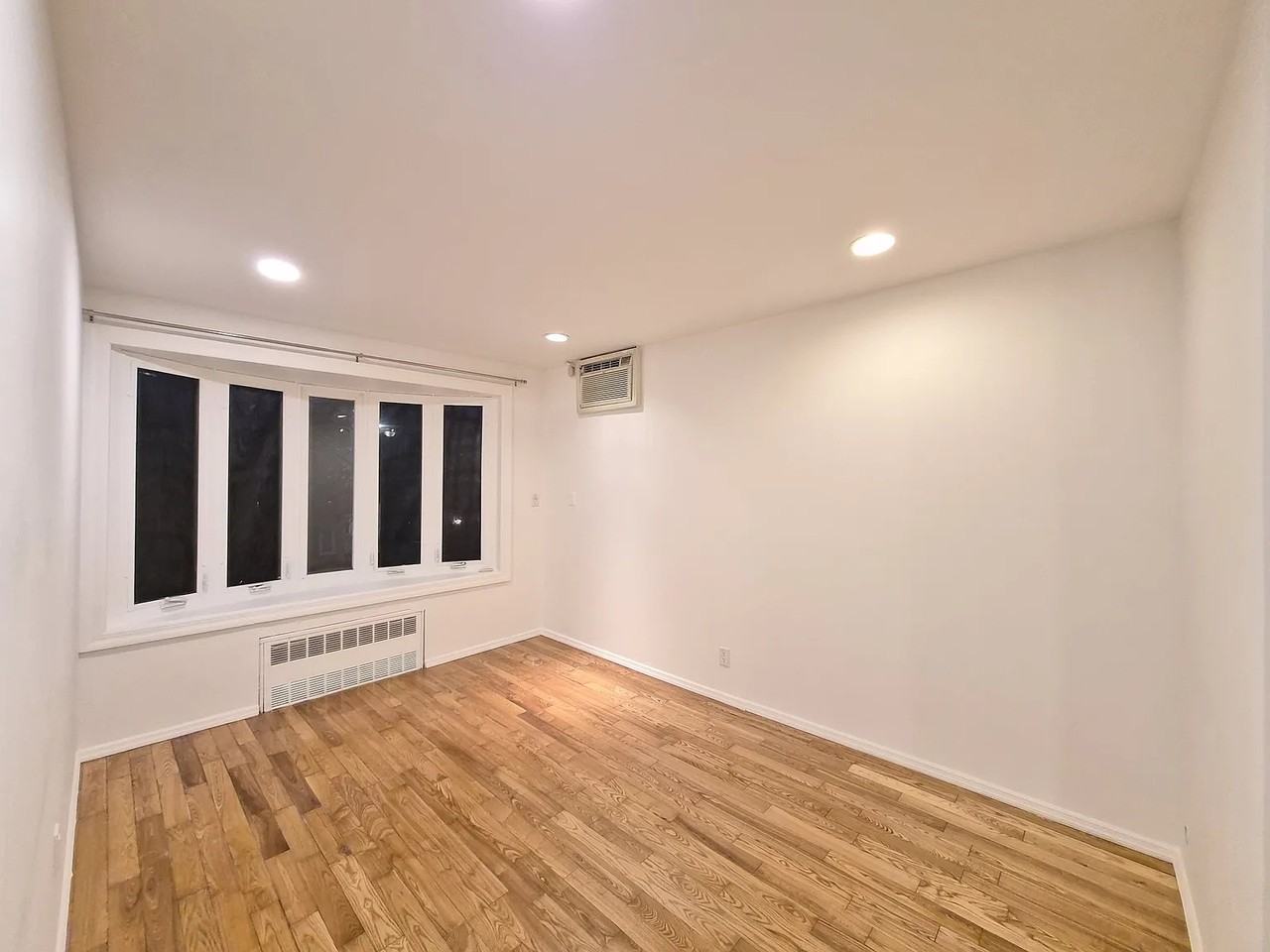 1408 77th St - Photo 5 of 10