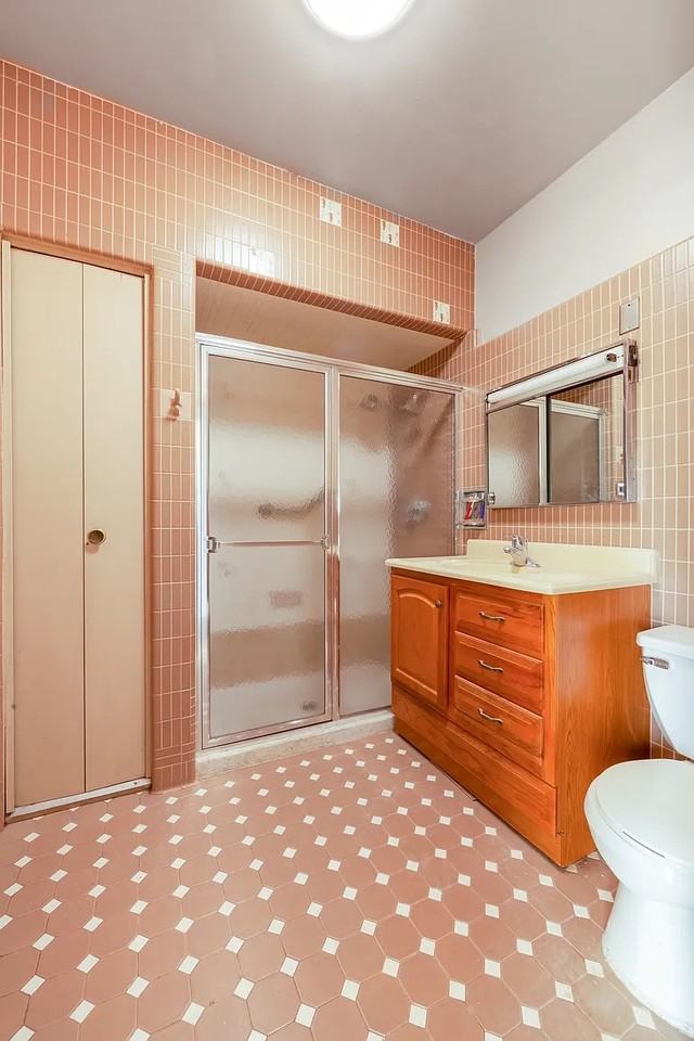 278 Carroll St - Photo 5 of 6