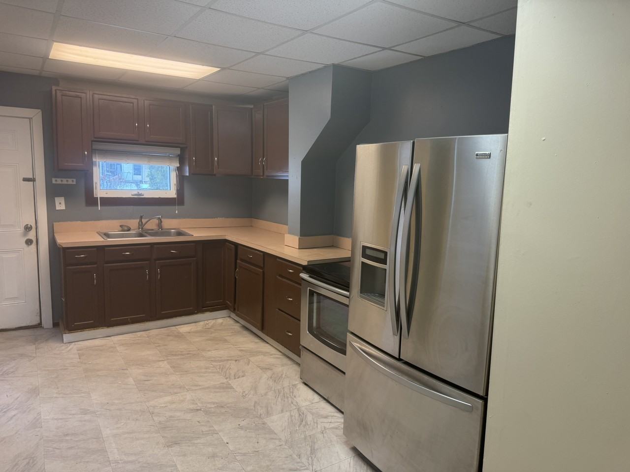 227 Mifflin St - Photo 5 of 24