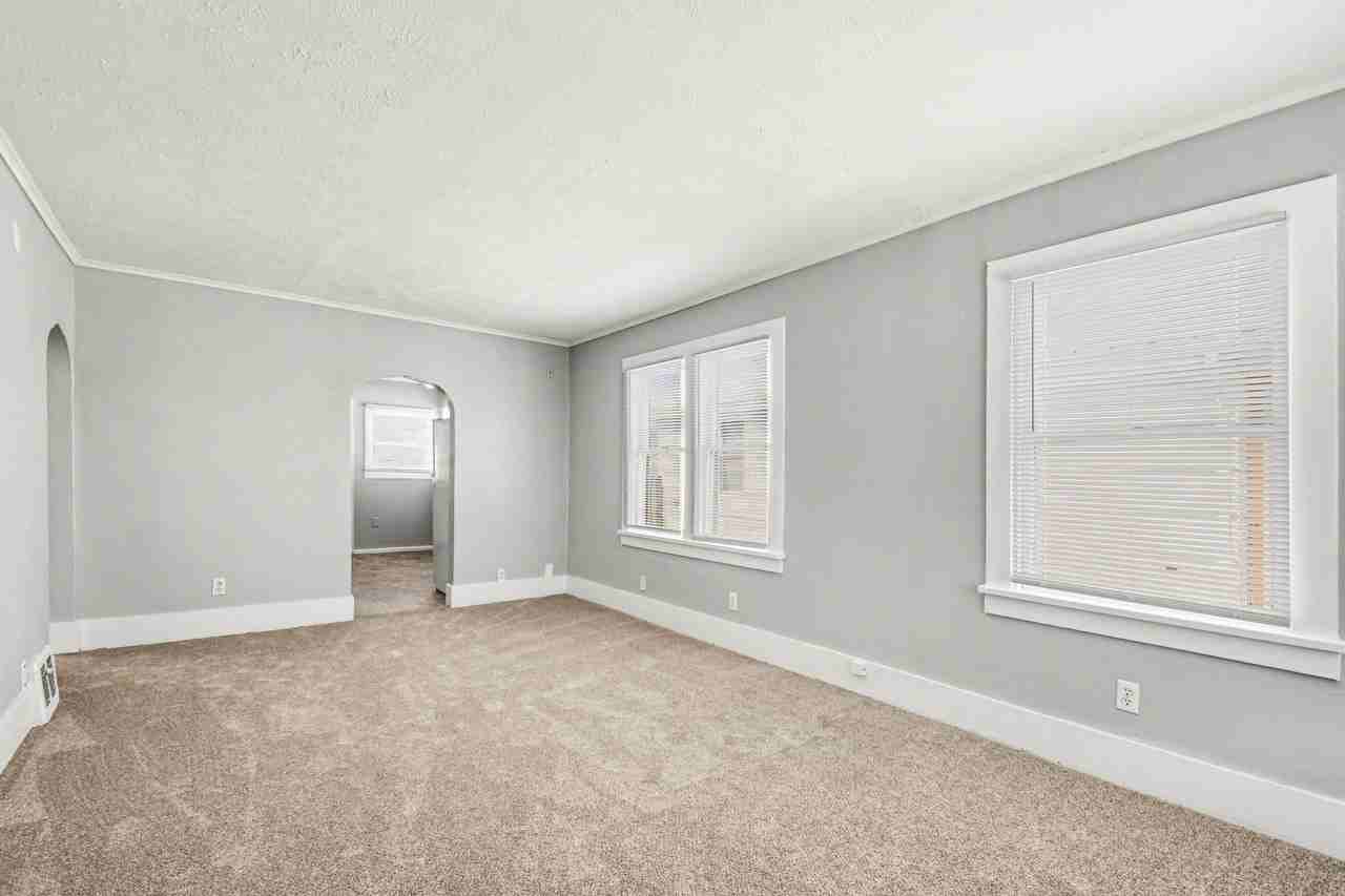 125 Orange Ave - Photo 4 of 16