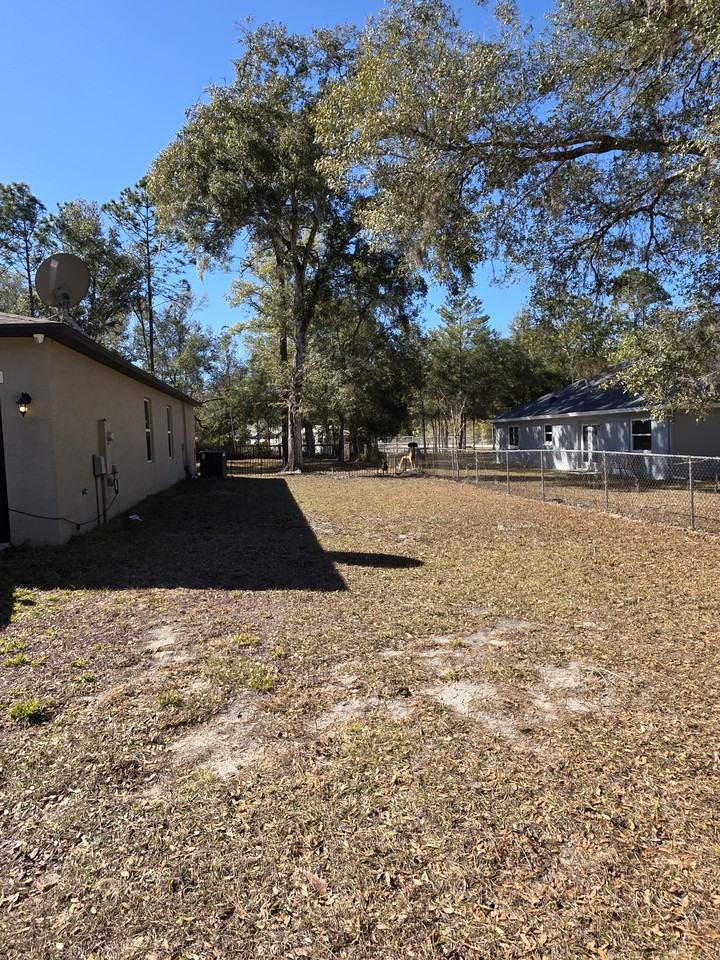 14073 Cedarwood Ave - Photo 3 of 26