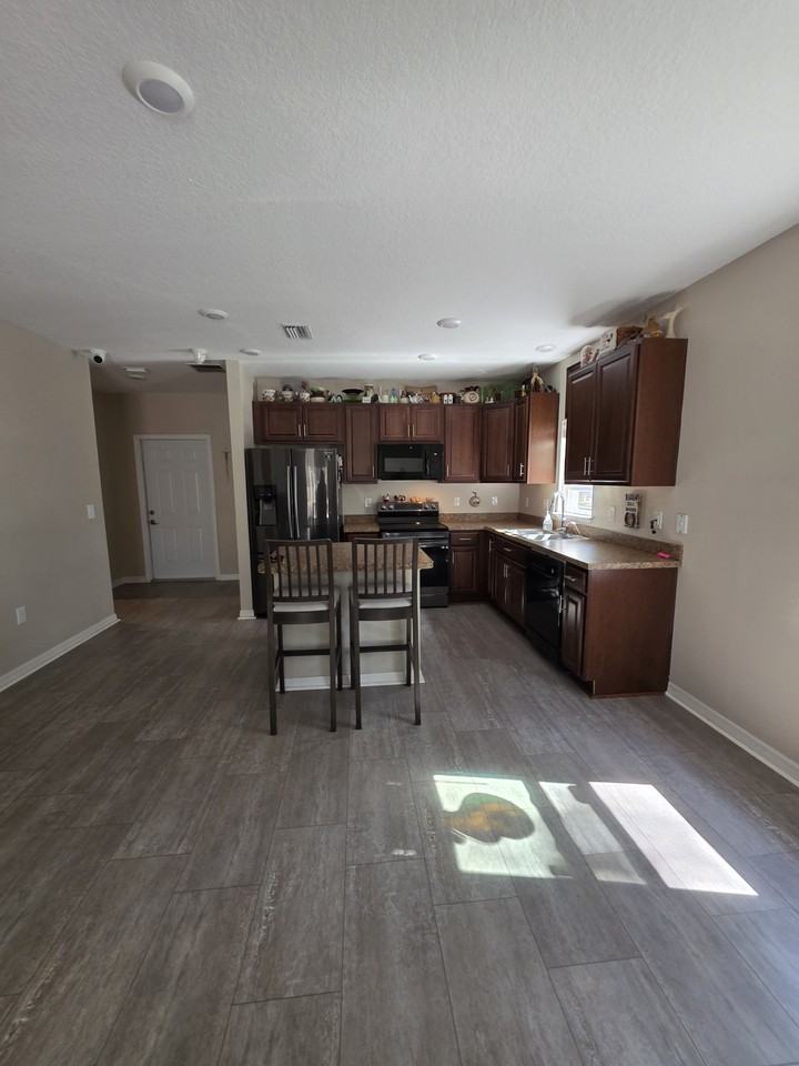 14073 Cedarwood Ave - Photo 6 of 26