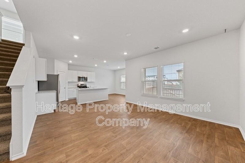 6212 Sunhigh Dr - Photo 7 of 34