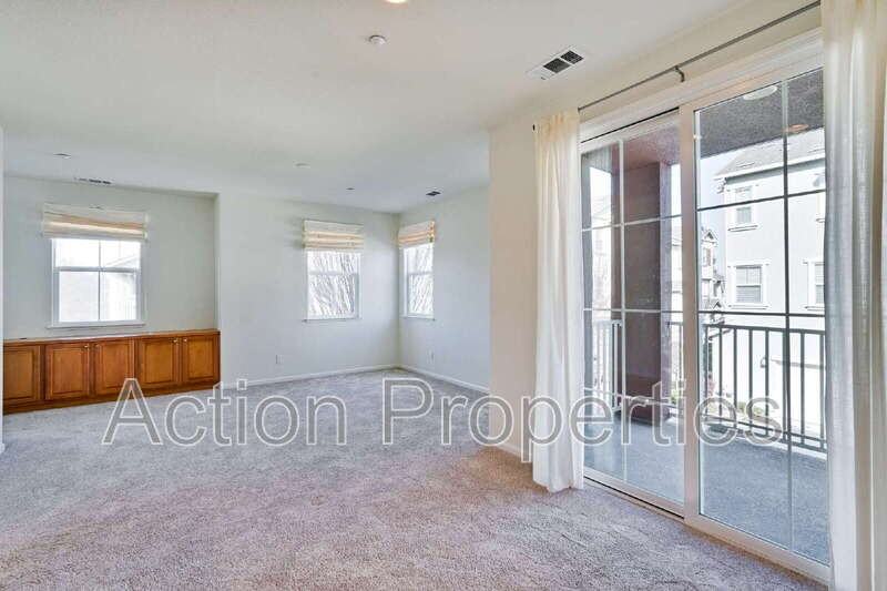 471 Parvin Dr - Photo 5 of 25