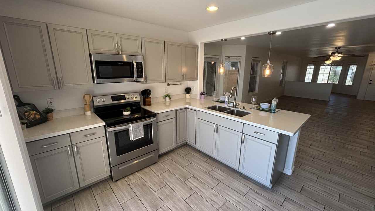 24185 W Desert Bloom St - Photo 7 of 25