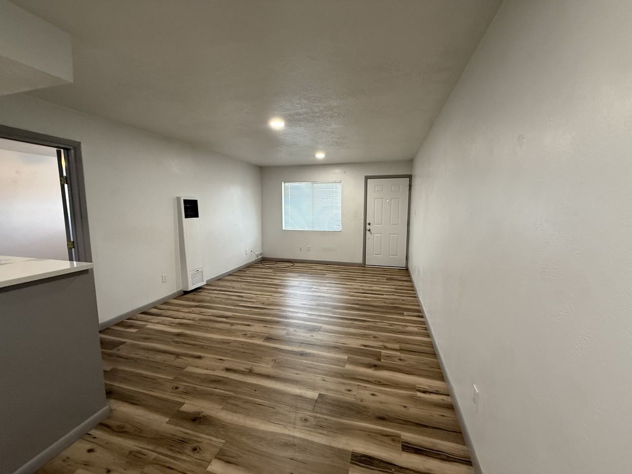 2612 Dakota St Ne - Photo 4 of 25