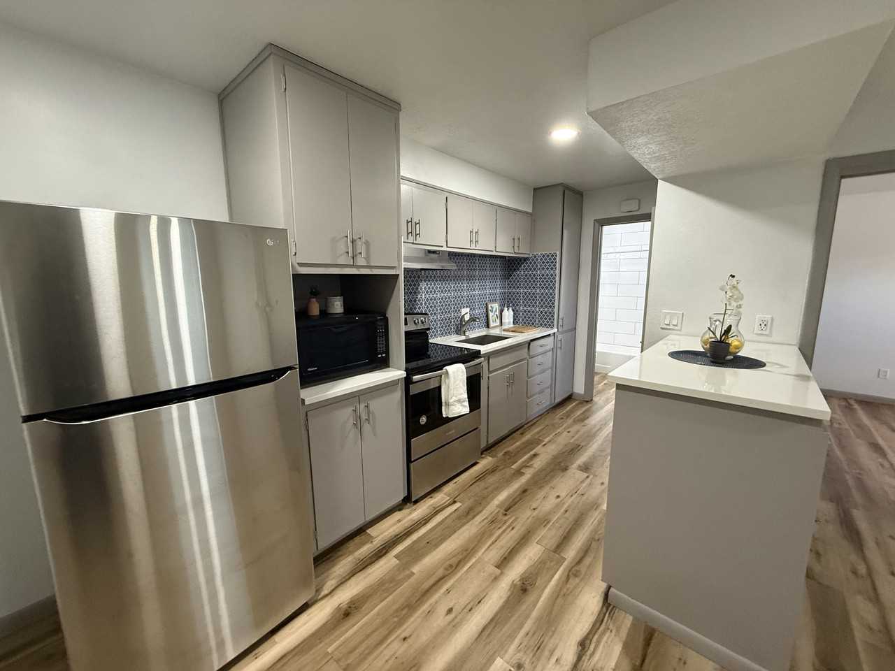 2612 Dakota St Ne - Photo 7 of 25