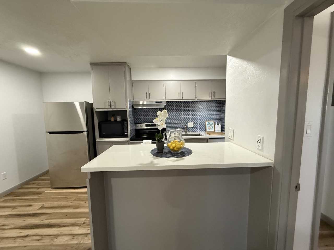 2612 Dakota St Ne - Photo 5 of 25