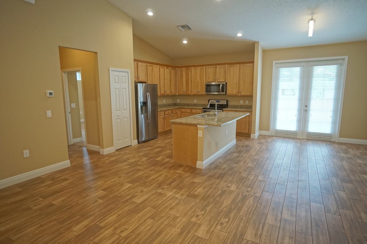 3525 W Ballast Point Blvd - Photo 4 of 17