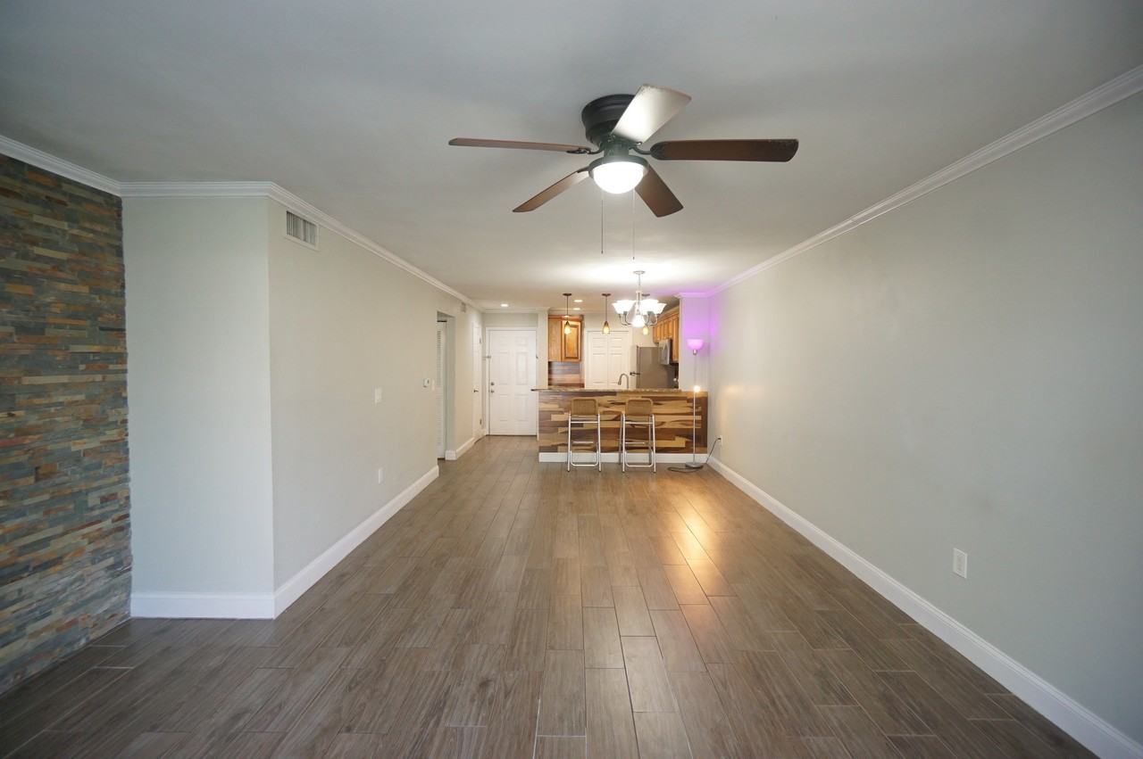 10122 Winsford Oak Blvd #409 - Photo 5 of 24