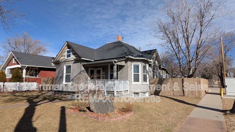 2102 W Kiowa St - Photo 3 of 41