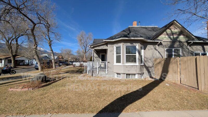 2102 W Kiowa St - Photo 6 of 41