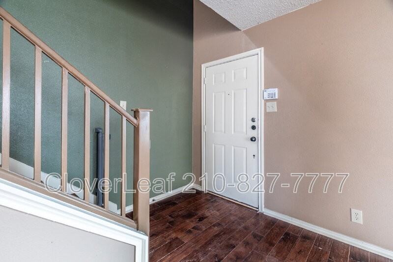 9227 Bowen Dr - Photo 5 of 36