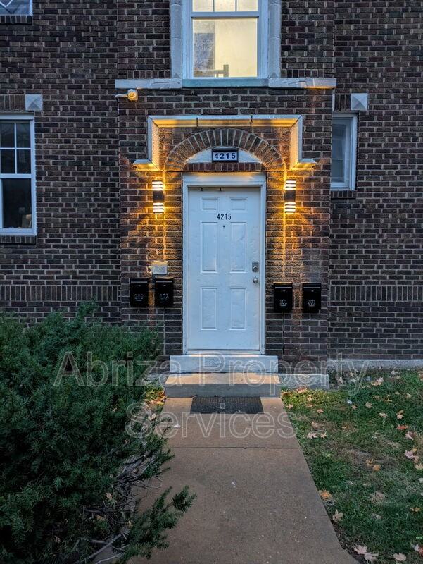 4217 Neosho St #204 - Photo 6 of 6