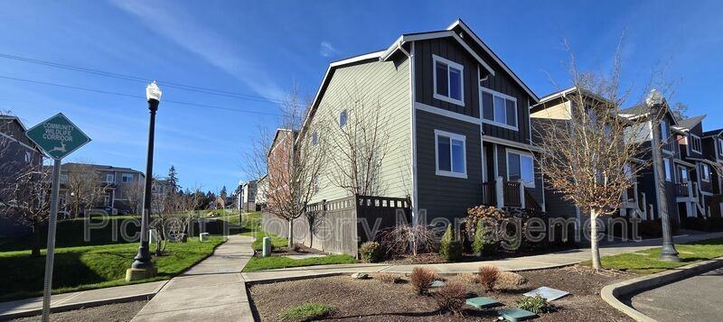 2523 Filbert Ave - Photo 2 of 38