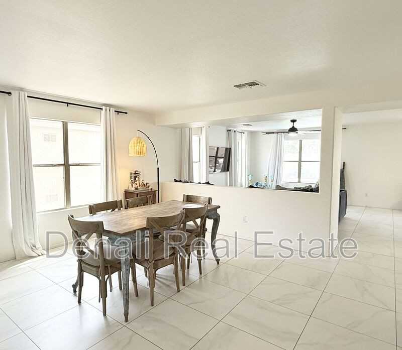 3033 E Santa Rosa Dr - Photo 3 of 33