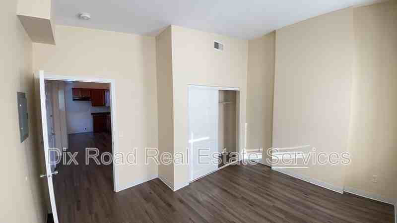 4200 Colerain Ave #303 - Photo 6 of 10