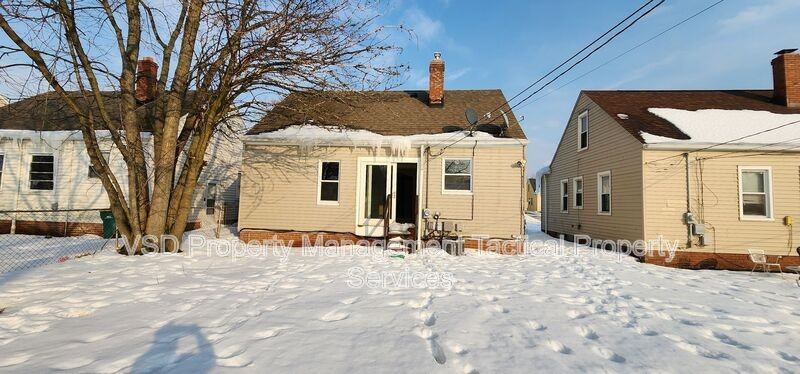 5120 Clement Ave - Photo 3 of 28