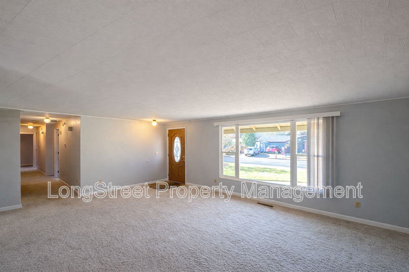 2917 Takena St Sw - Photo 2 of 34