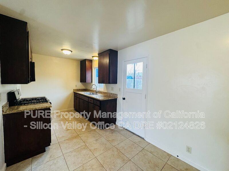 115 Jefferson St #A - Photo 6 of 14