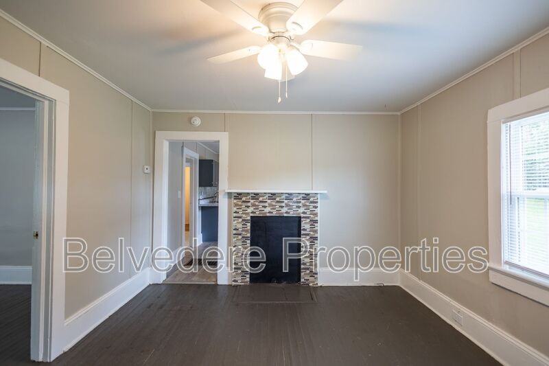 507 Law St - Photo 6 of 15