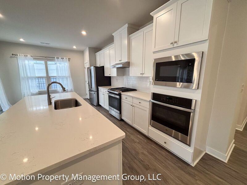 1439 Augustus Beamon Dr - Photo 2 of 24