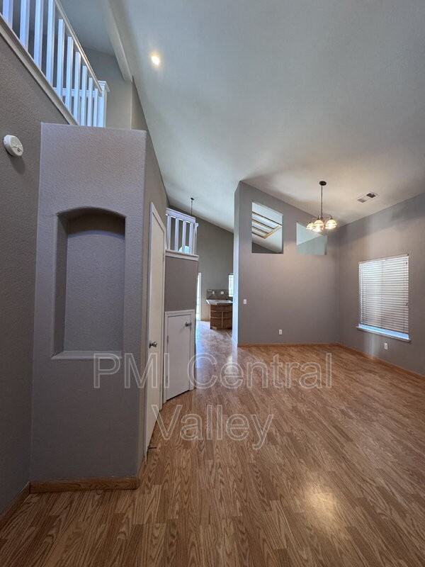 10335 Point Reyes Cir - Photo 4 of 35