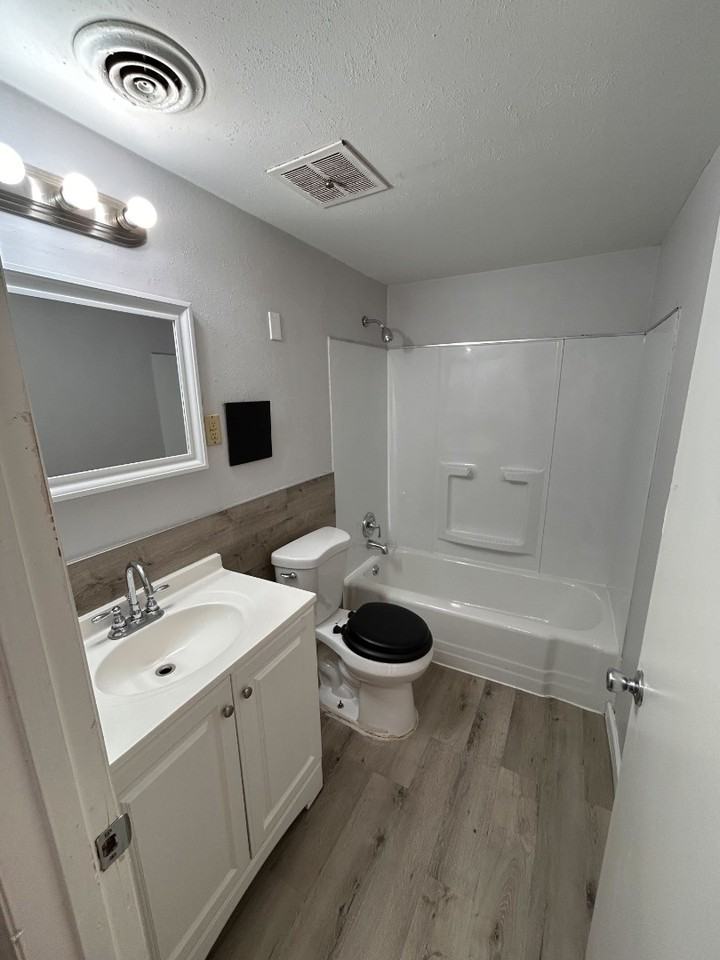 3741 Morganford Rd #3741C - Photo 5 of 5