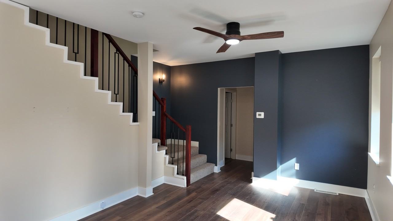 142 E Clifton Ave #2 - Photo 7 of 11