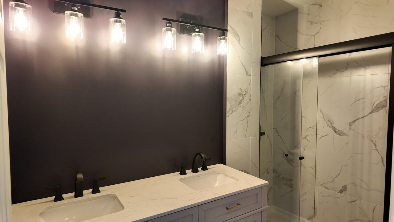 142 E Clifton Ave #3 - Photo 3 of 9