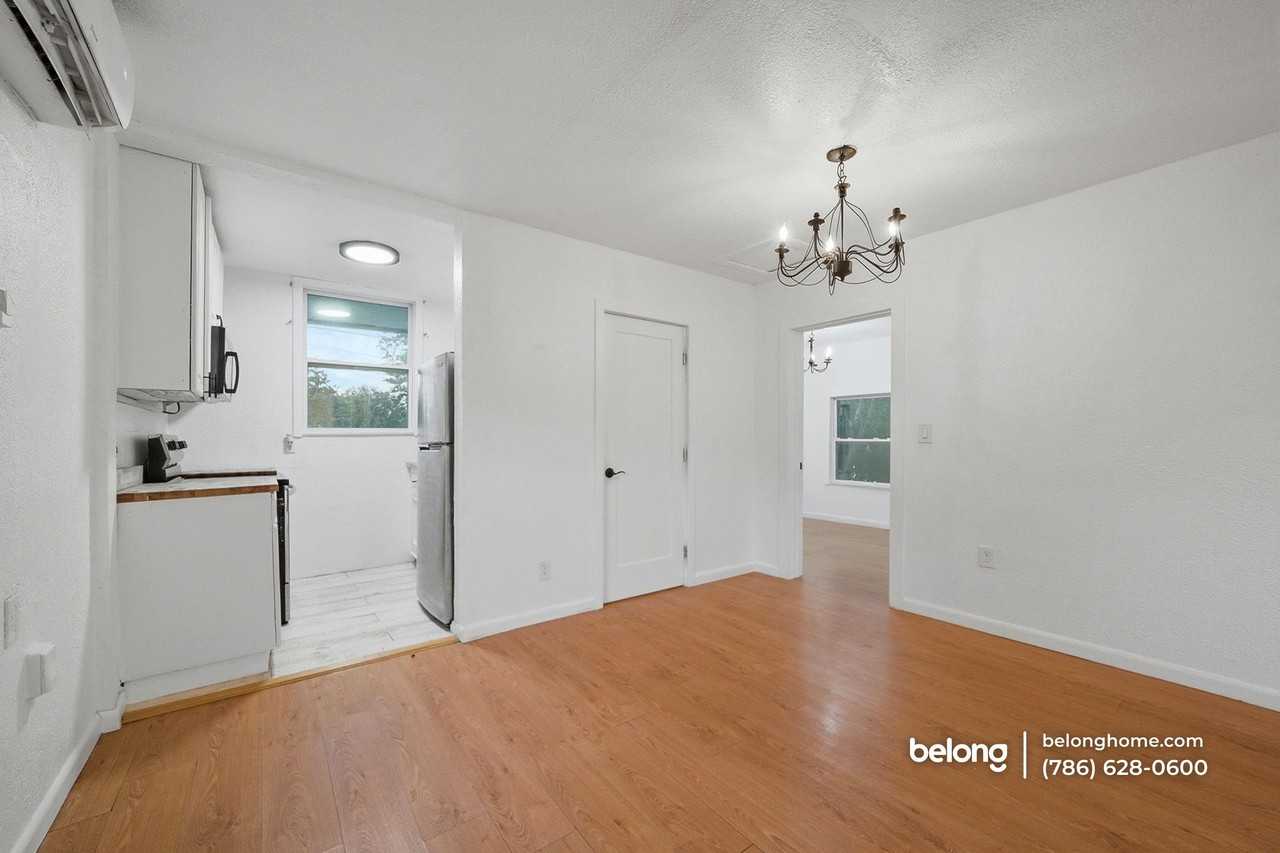 1226 Easter Ave #B - Photo 6 of 24