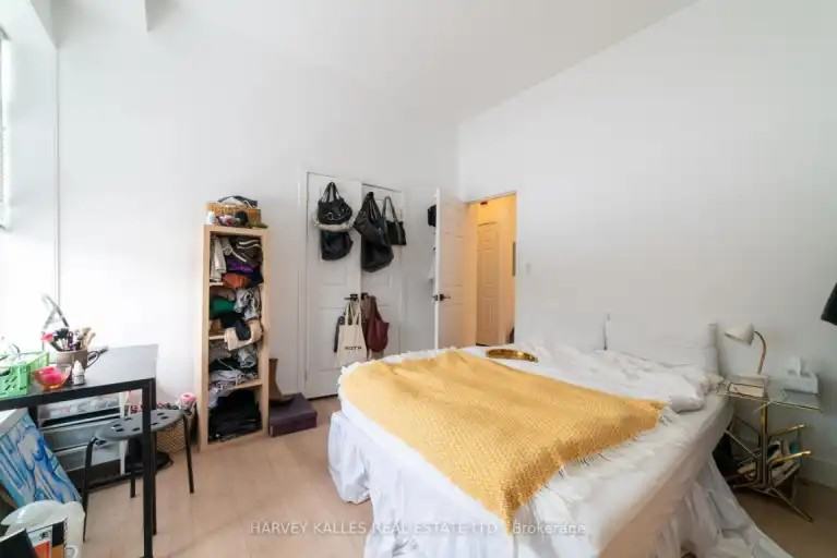 409 College St #1 - Photo 7 of 8