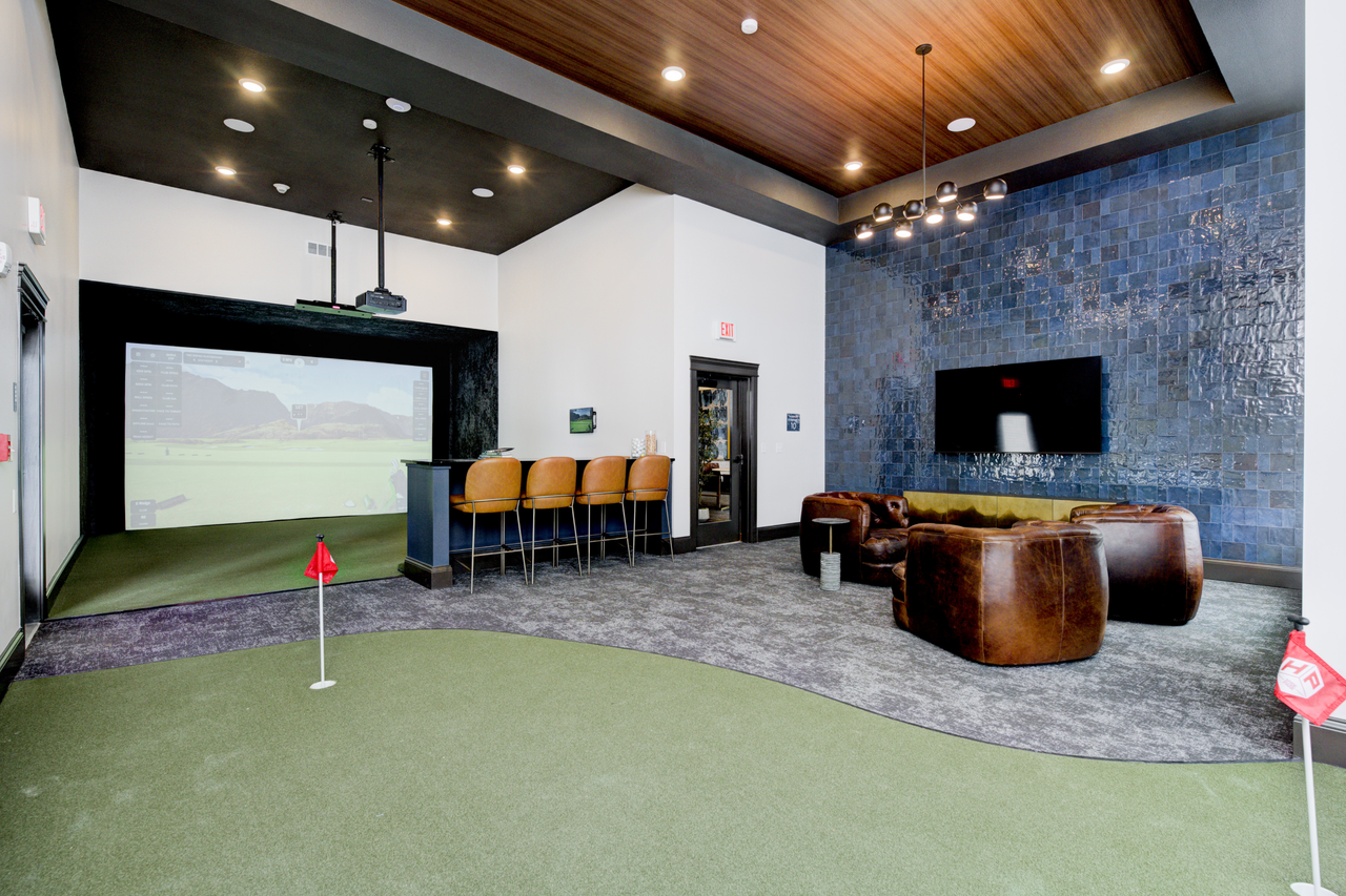 13957 Royal Park Drive - Photo 3 of 29